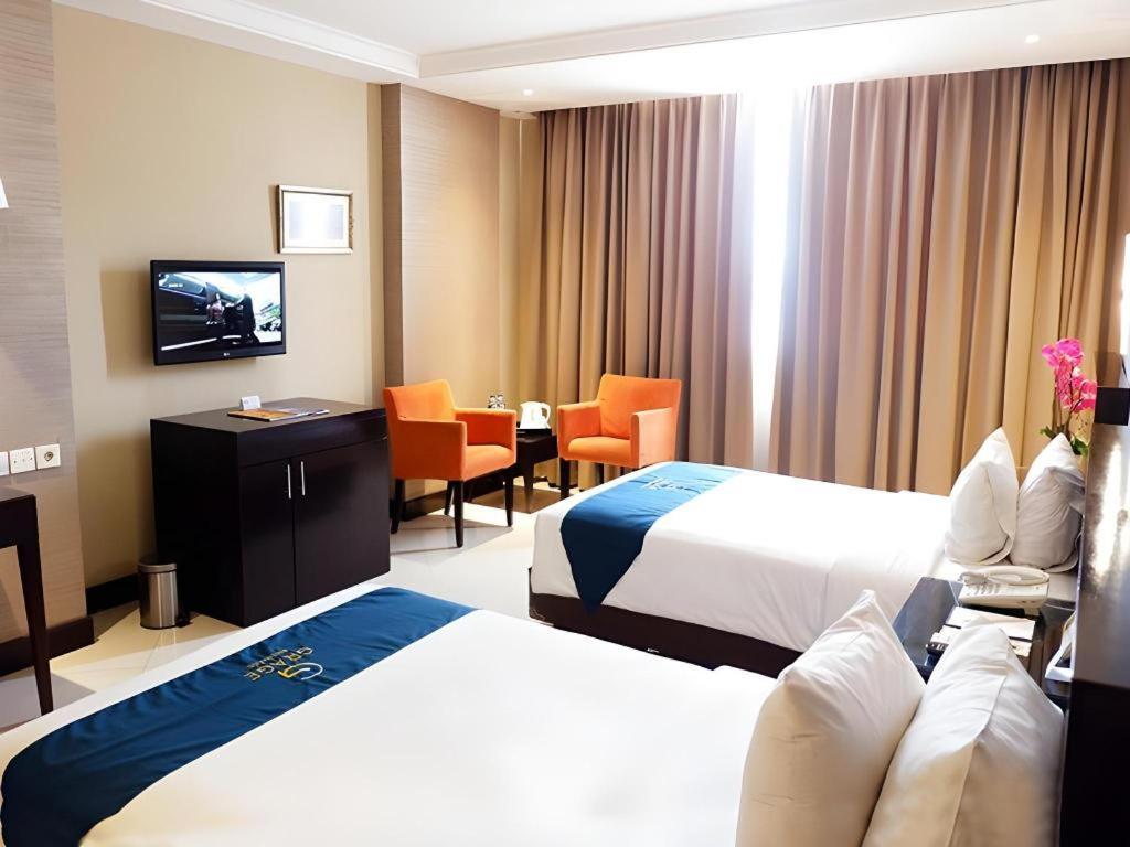 Grage Hotel Cirebon Kültér fotó