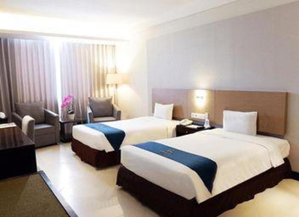 Grage Hotel Cirebon Kültér fotó