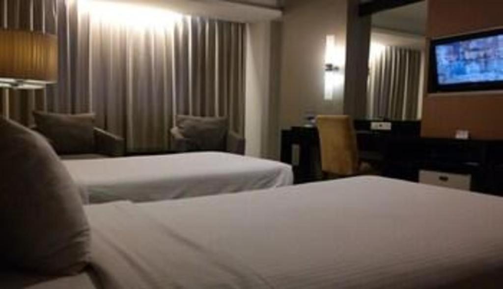 Grage Hotel Cirebon Kültér fotó